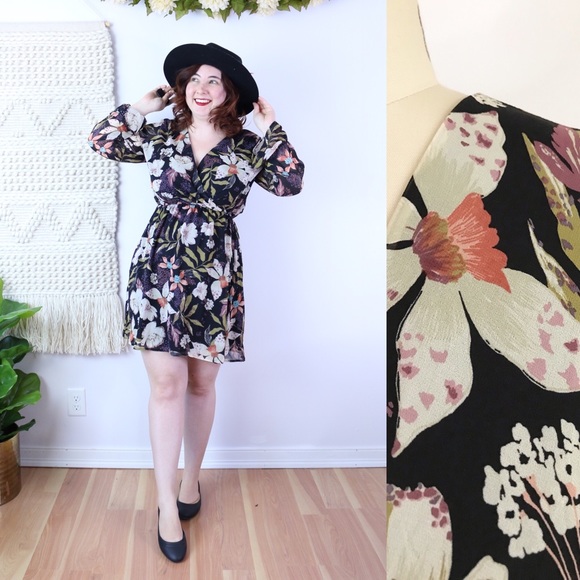 French Grey Dresses & Skirts - French Grey Stitch Fix Long Sleeve Floral Dress L